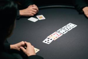 斗地主的座位决定你该做什么，而不是你能做什么